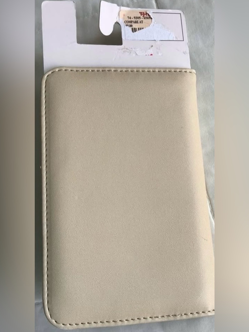 Frasier Sterling Lemon Branch Passport Case - Beige - Picture 2 of 4